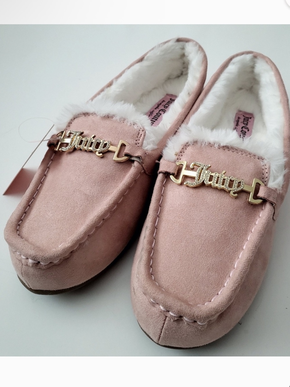 NWT Juicy Couture Blush Pink Moccasins with Gold Logo
